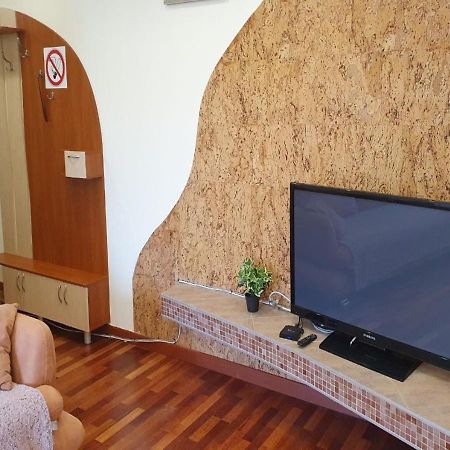 Inn Home Apartments - Pechersk Area Kijów Zewnętrze zdjęcie