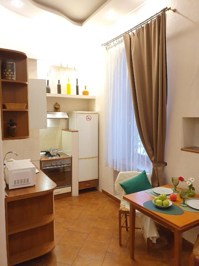 Inn Home Apartments - Pechersk Area Kijów Zewnętrze zdjęcie