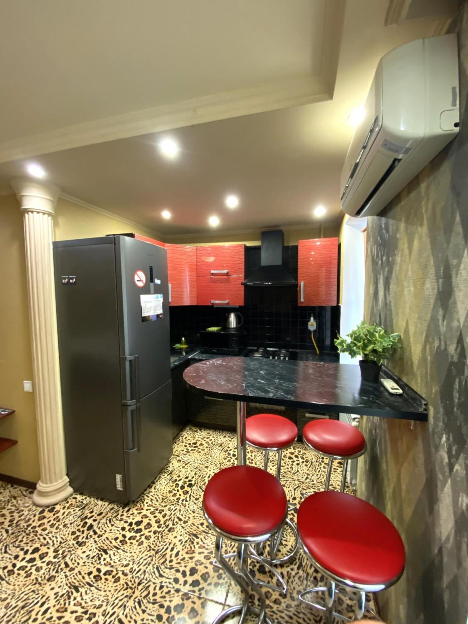 Inn Home Apartments - Pechersk Area Kijów Zewnętrze zdjęcie