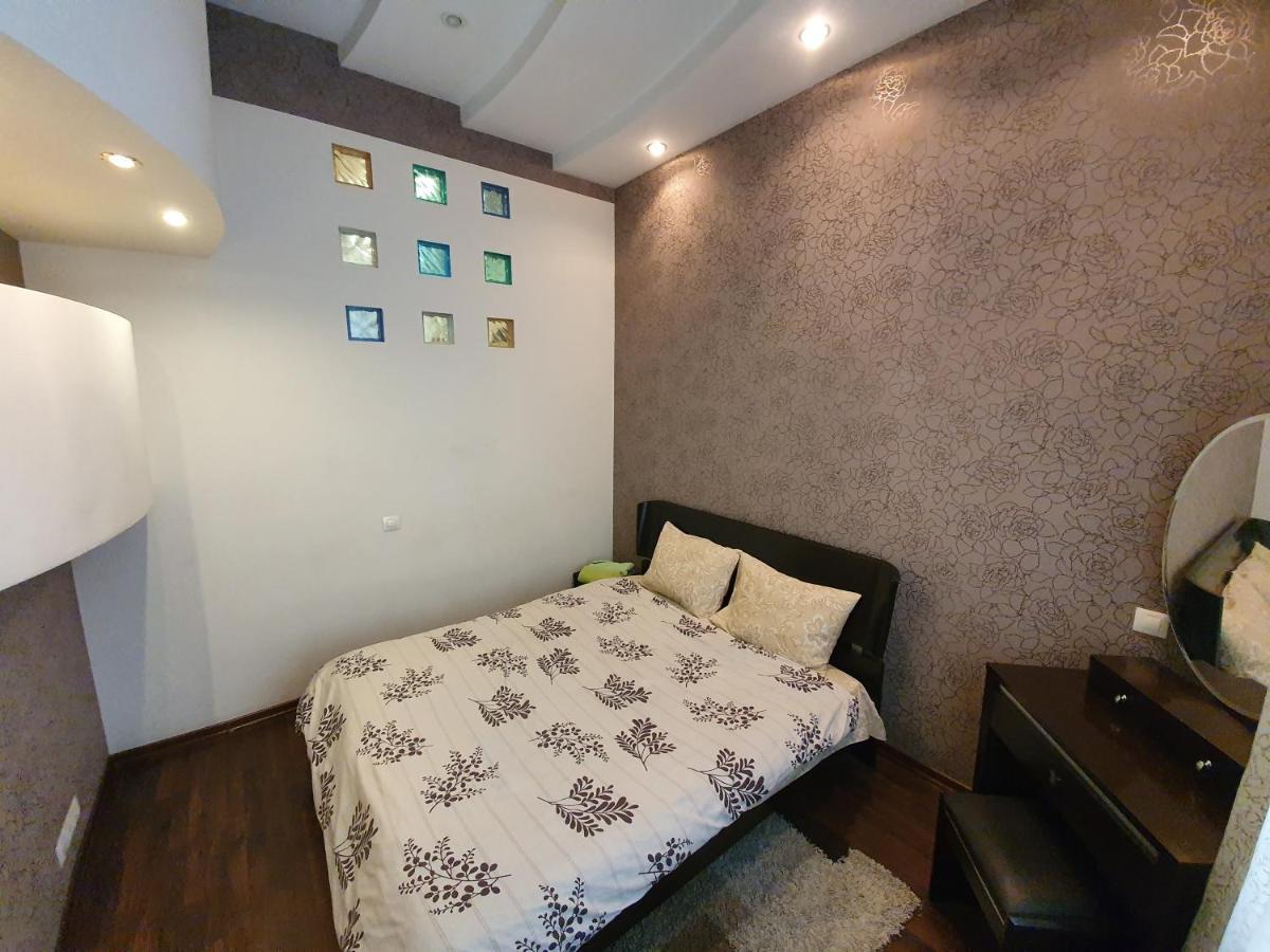 Inn Home Apartments - Pechersk Area Kijów Zewnętrze zdjęcie